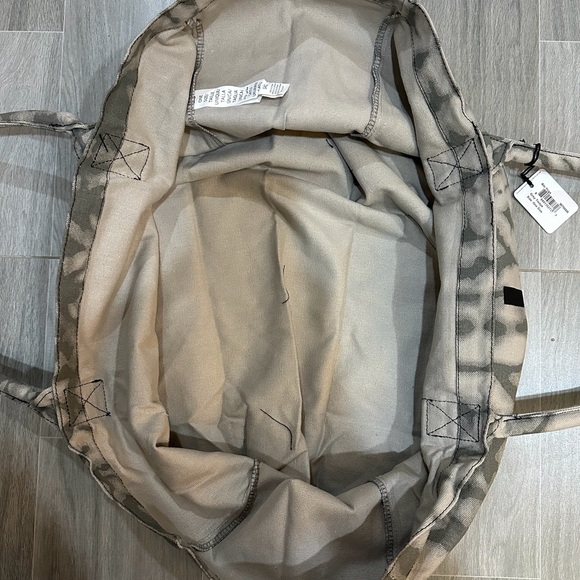 Alo Yoga Tote Bag NWT - Picture 2 of 5
